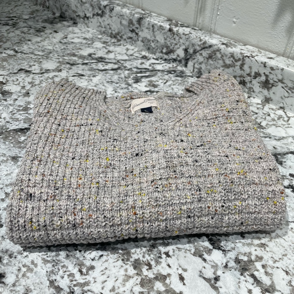 Universal Thread sweater - Picture 3 of 11